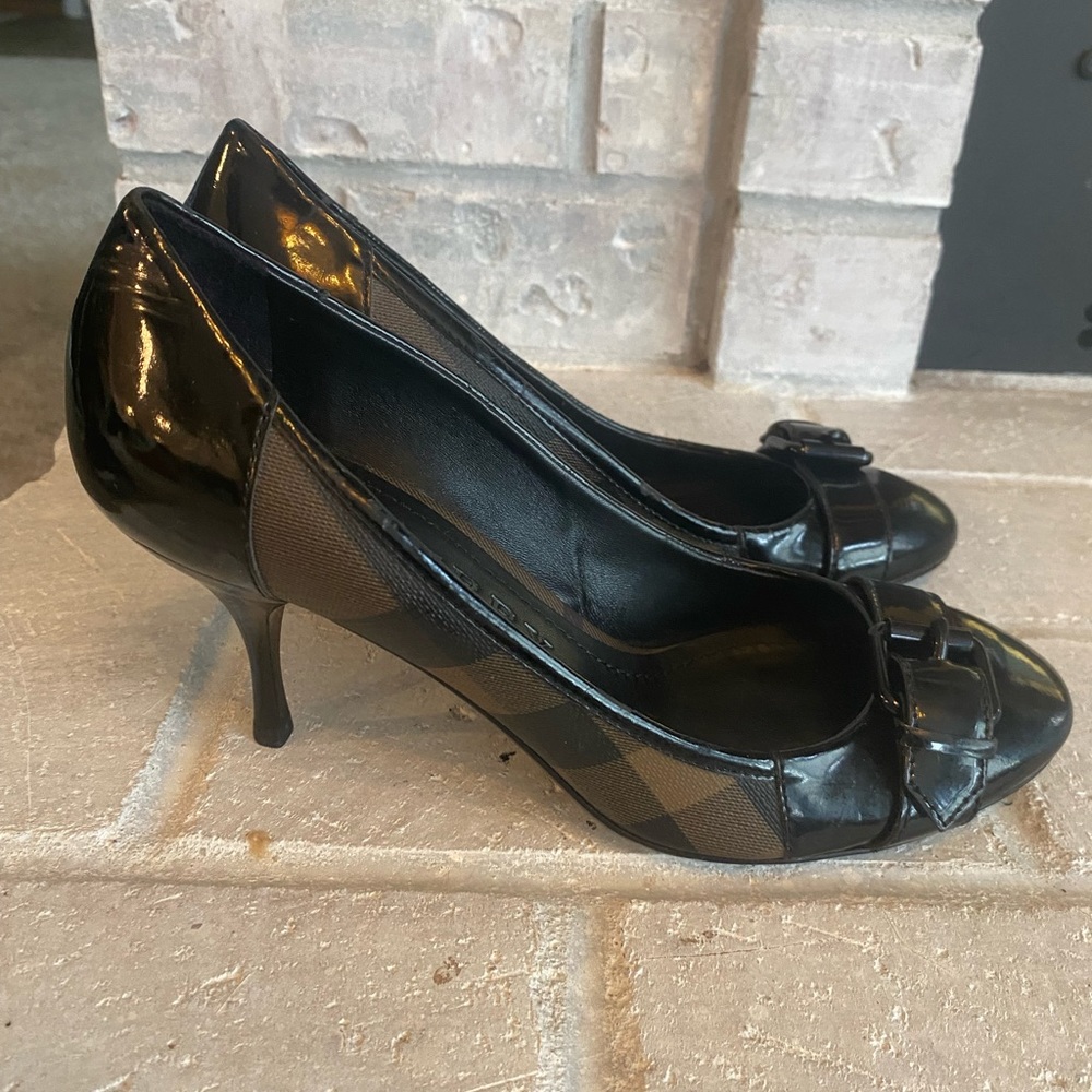 Burberry Nova Checked Heels sz 7.5 - Picture 3 of 6